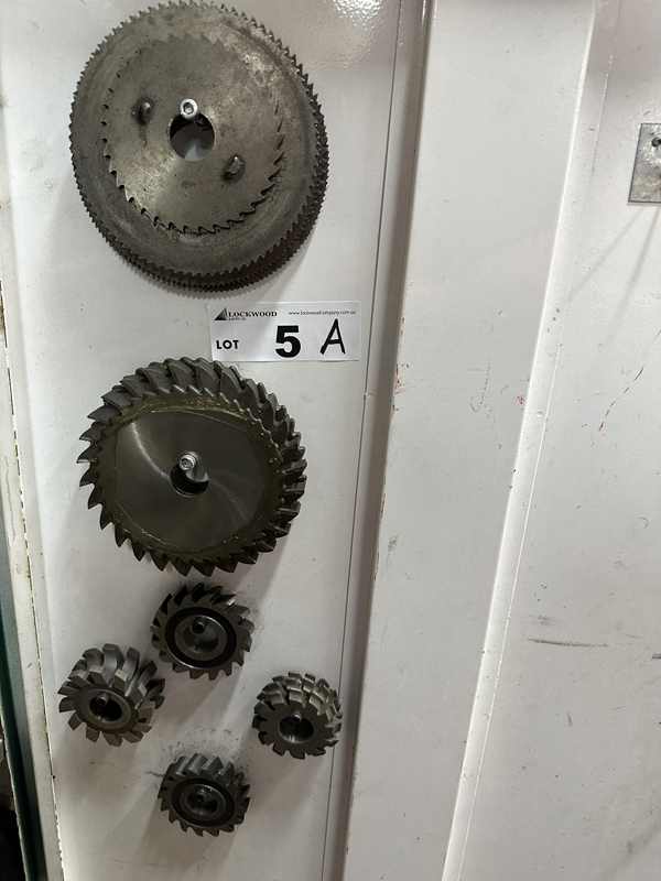 005a (1)
