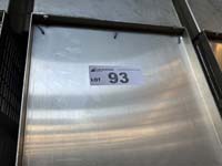 093 (1)